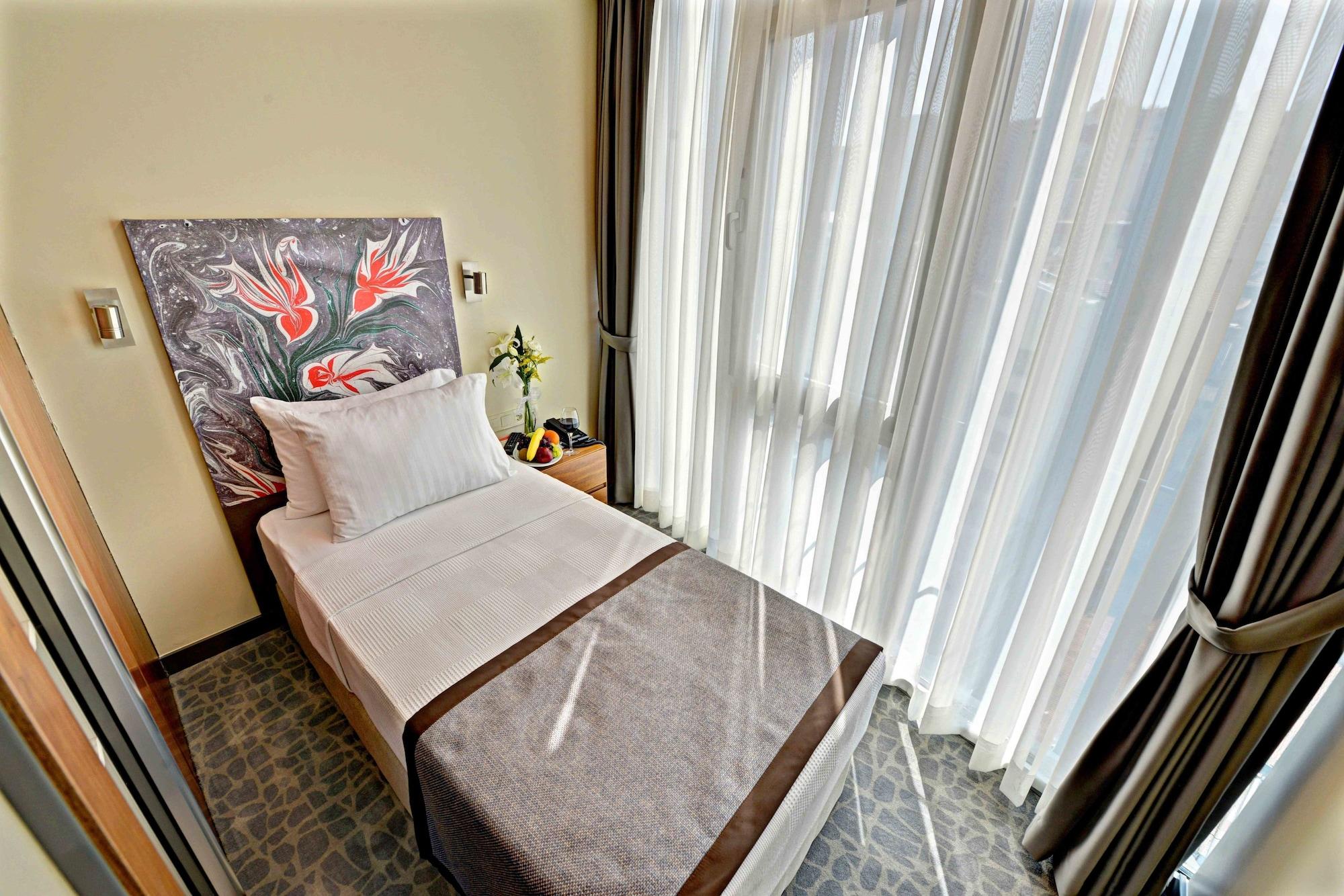 All Inn Hotel Istanbul Bagian luar foto